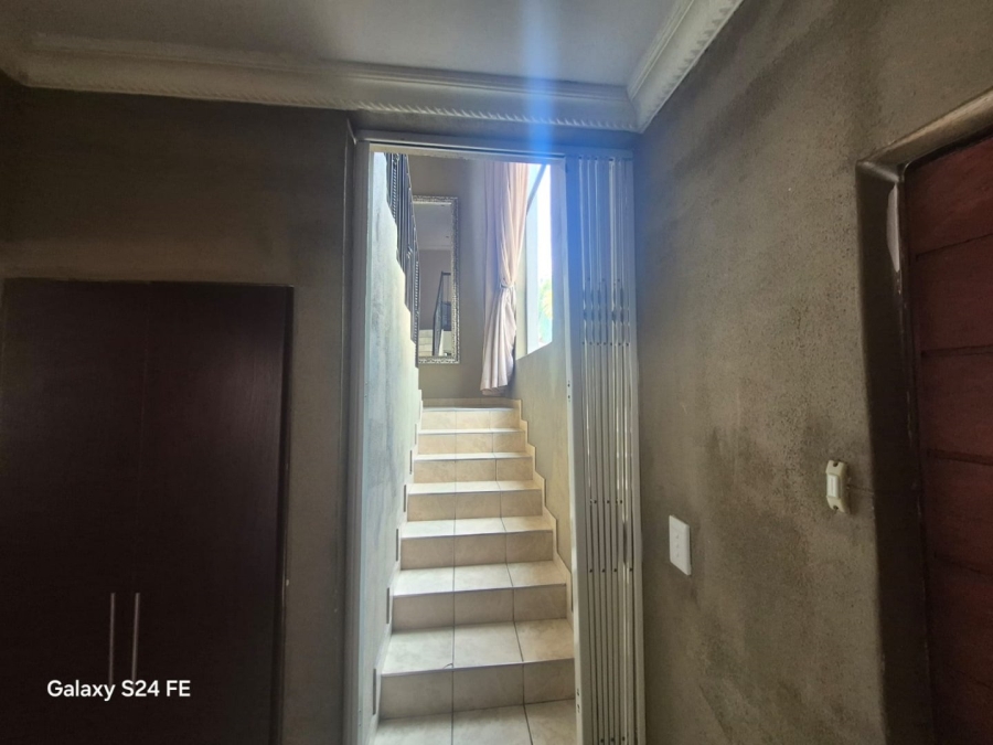 3 Bedroom Property for Sale in Safari Gardens North West